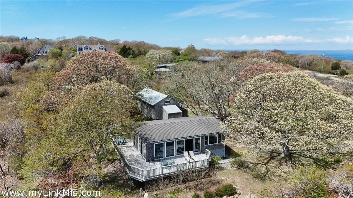 393 Lighthouse Road