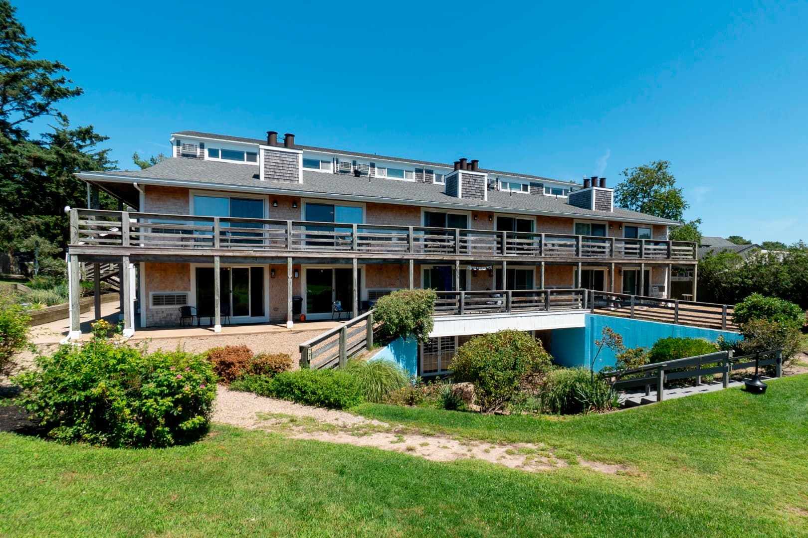 21 island Inn Road 38G