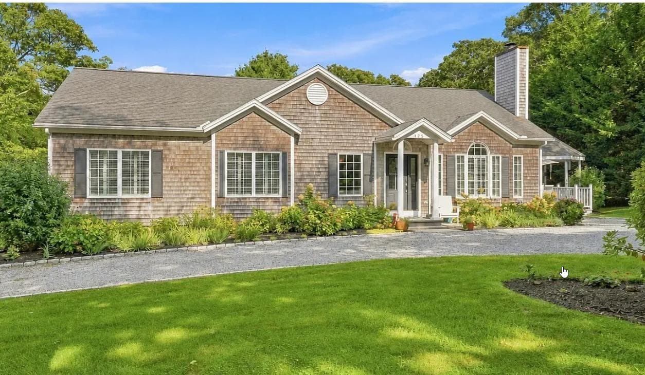 125 Mayflower Lane